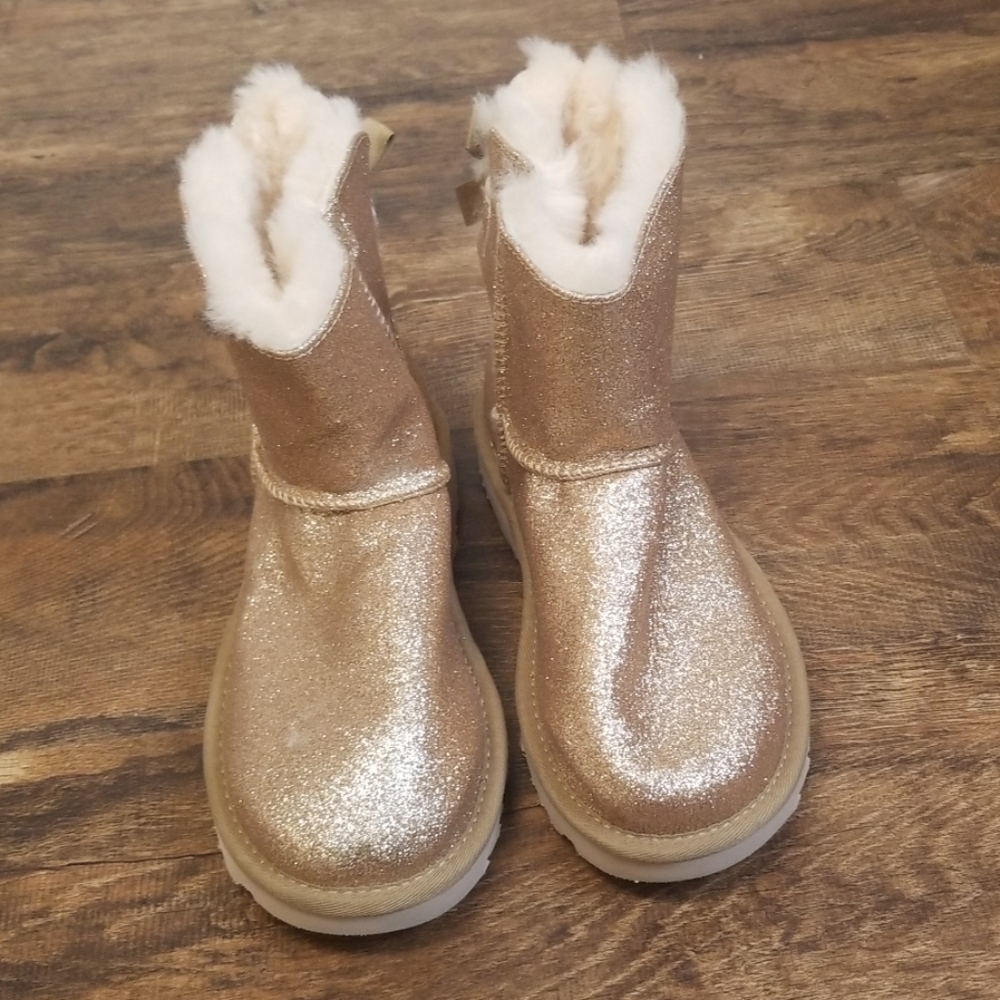 UGG Women's Classic Mini Bow Cosmos Boots - Picture 5 of 5